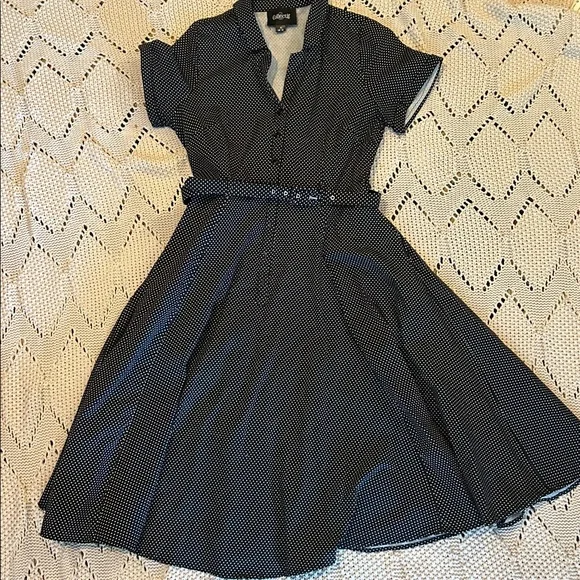 Collectif Small Dot Caterina Swing Dress Sz 12 EUC - Picture 3 of 9